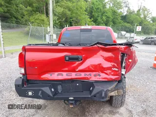 2017 Toyota Tacoma SR5 с VIN 5TFCZ5AN9HX117492, выставлен на аукционе IAAI как лот 42249664 с пробегом 96 781 миль миль и . История ставок и продаж доступна на DreamBid. Изображение 17.