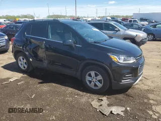 2020 Chevrolet Trax LT with VIN 3GNCJLSB3LL230978, listed as a Copart auction lot 52682414 with 24,483 mi miles and Salvage Title. Bid and sale history available at carsss.com. Image 4.