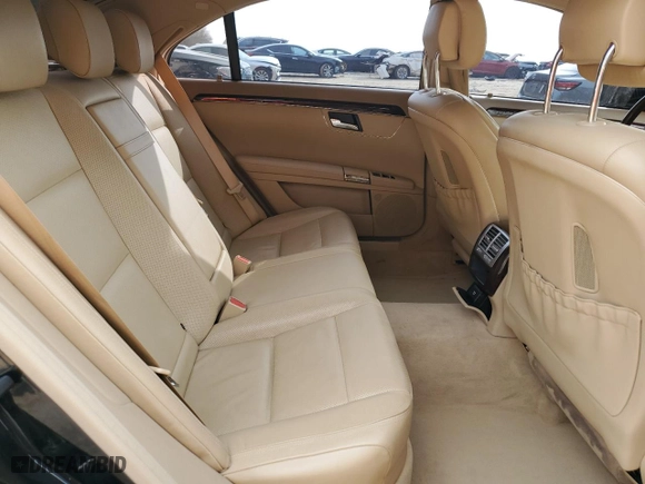 2012 Mercedes-Benz S-Class S 550 with VIN WDDNG7DB6CA425734, listed as a Copart auction lot 44753235 with 95,788 mi miles and Non Repairable. Bid and sale history available at carsss.com. Image 11.