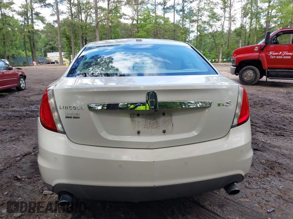 2009 Lincoln MKS с VIN 1LNHM93R09G612219, выставлен на аукционе IAAI как лот 42265639 с пробегом 203 651 миль миль и . История ставок и продаж доступна на DreamBid. Изображение 17.
