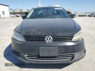 2011 Volkswagen Jetta Sedan SE w/Convenience & Sunroof PZEV with VIN 3VWDZ7AJ7BM345398, listed as a Copart auction lot 48942375 with 141,882 mi miles and Salvage Title. Bid and sale history available at carsss.com. Image 5.