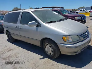 2001 Toyota Sienna LE z VIN 4T3ZF13C61U393209, wystawiony jako IAAI lot #42304583 z przebiegiem 253 662 mil mil oraz . Historia ofert i sprzedaży dostępna na DreamBid. Obrazek 1.