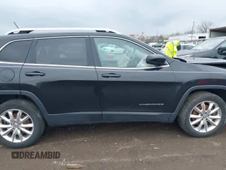 2014 Jeep Cherokee Limited z VIN 1C4PJMDS3EW300537, wystawiony jako IAAI lot #41921510 z przebiegiem 173 866 mil mil oraz . Historia ofert i sprzedaży dostępna na DreamBid. Obrazek 12.