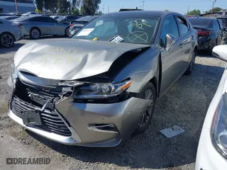 2018 Lexus ES with VIN 58ABK1GG0JU079972, listed as a IAAI auction lot 41865225 with 36,620 mi miles. Bid and sale history available at carsss.com. Image 18.