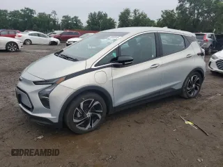 2023 Chevrolet Bolt EV 2LT z VIN 1G1FX6S08P4133686, wystawiony jako Copart lot #61087815 z przebiegiem 88 585 mil mil oraz Nie do naprawy • Non repairable. Historia ofert i sprzedaży dostępna na DreamBid. Obrazek 1.