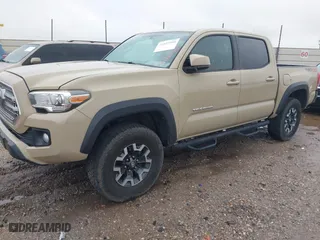 2016 Toyota Tacoma SR with VIN 5TFCZ5ANXGX012426, listed as a IAAI auction lot 41607566 with 128,967 mi miles. Bid and sale history available at carsss.com. Image 17.