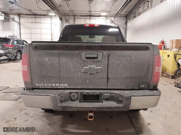 2008 Chevrolet Silverado 1500 LTZ with VIN 3GCEK13M98G106653, listed as a IAAI auction lot 41575197 with 198,114 mi miles. Bid and sale history available at carsss.com. Image 16.