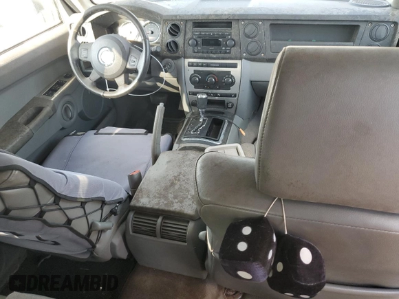 2007 Jeep Commander Sport with VIN 1J8HG48K47C675993, listed as a Copart auction lot 42962695 with 274,182 mi miles and Salvage title. Bid and sale history available at DreamBid. Image 8.
