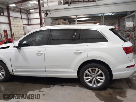 2018 Audi Q7 Premium Plus with VIN WA1LAAF73JD028903, listed as a IAAI auction lot 42044235 with 113,033 mi miles and . Bid and sale history available at DreamBid. Image 15.