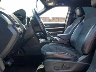 2019 Ford Explorer XLT z VIN 1FM5K7D81KGA41915, wystawiony jako Copart lot #63630995 z przebiegiem 59 801 mil mil oraz Szkoda całkowita • Salvage title. Historia ofert i sprzedaży dostępna na DreamBid. Obrazek 7.