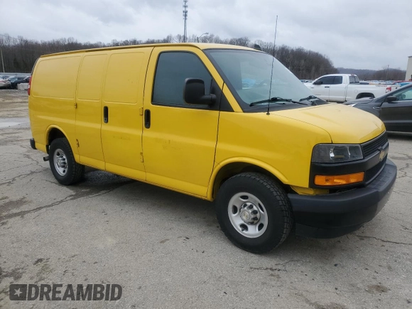 2021 Chevrolet Express Cargo z VIN 1GCWGAFP5M1167745, wystawiony jako Copart lot #45472945 z przebiegiem 196 473 mil mil oraz Czysty tytuł • Clean title. Historia ofert i sprzedaży dostępna na DreamBid. Obrazek 4.