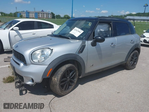 2011 MINI Countryman S with VIN WMWZC5C53BWL53641, listed as a IAAI auction lot 42547084 with 171,647 mi miles and . Bid and sale history available at DreamBid. Image 17.