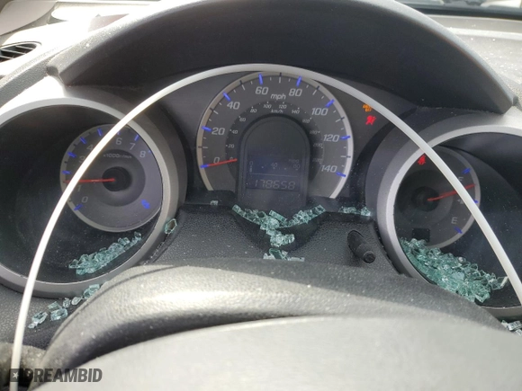 2009 Honda Fit Sport w/Navi with VIN JHMGE88629S046128, listed as a Copart auction lot 48006575 with 178,658 mi miles and Salvage Title. Bid and sale history available at carsss.com. Image 9.