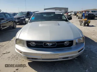 2007 Ford Mustang Deluxe with VIN 1ZVFT80N575215461, listed as a Copart auction lot 52195395 with Not Provided miles and Clean Title. Bid and sale history available at carsss.com. Image 5.