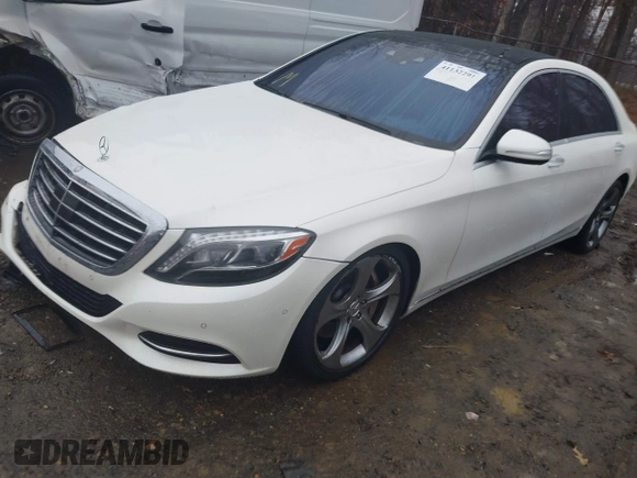2014 Mercedes-Benz S-Class S 550 with VIN WDDUG8CBXEA052428, listed as a IAAI auction lot 41132291 with 1 mi miles. Bid and sale history available at carsss.com. Image 17.