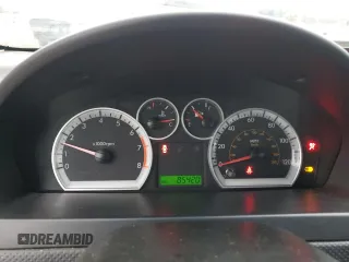 2007 Chevrolet Aveo LS z VIN KL1TD56607B126715, wystawiony jako Copart lot #85206134 z przebiegiem 85 420 mil mil oraz Szkody całkowita. Historia ofert i sprzedaży dostępna na DreamBid. Obrazek 9.