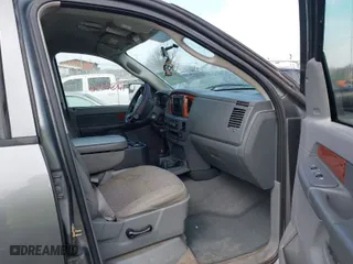 2006 Dodge Ram 1500 SLT with VIN 1D7HU18256S696795, listed as a IAAI auction lot 41886256 with 195,698 mi miles. Bid and sale history available at carsss.com. Image 5.