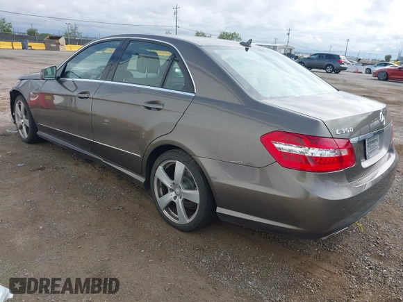 2010 Mercedes-Benz E E 350 Luxury with VIN WDDHF5GB2AA115447, listed as a IAAI auction lot 42068721 with 133,081 mi miles and . Bid and sale history available at carsss.com. Image 3.