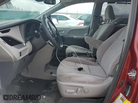2018 Toyota Sienna LE Auto Access Seat with VIN 5TDKZ3DC1JS908055, listed as a Copart auction lot 53752545 with Not Provided miles and Salvage Title. Bid and sale history available at DreamBid. Image 7.