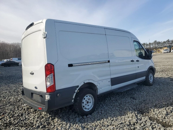 2018 Ford Transit Van with VIN 1FTYE2CM1JKA07673, listed as a Copart auction lot 44296095 with NaN miles and Clean Title. Bid and sale history available at carsss.com. Image 3.