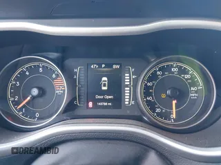 2018 Jeep Cherokee Latitude Plus с VIN 1C4PJMLB1JD532917, выставлен на аукционе IAAI как лот 41992641 с пробегом 143 786 миль миль и . История ставок и продаж доступна на DreamBid. Изображение 7.