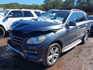 2014 Mercedes-Benz M-Class ML 350 with VIN 4JGDA5JB6EA270178, listed as a IAAI auction lot 41309070 with 200,914 mi miles. Bid and sale history available at carsss.com. Image 17.
