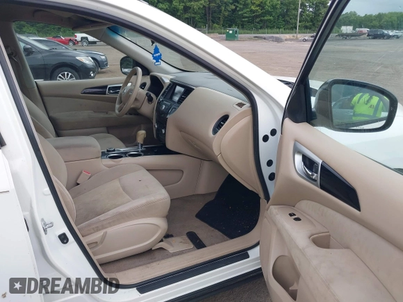 2015 Nissan Pathfinder SL with VIN 5N1AR2MM5FC705429, listed as a IAAI auction lot 42678231 with 162,526 mi miles and . Bid and sale history available at DreamBid. Image 5.
