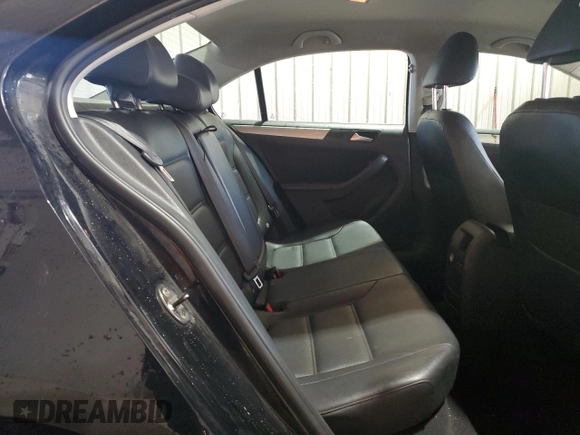 2013 Volkswagen Jetta SE with VIN 3VWDP7AJ1DM435252, listed as a Copart auction lot 57394895 with 174,993 mi miles and Salvage title. Bid and sale history available at DreamBid. Image 10.