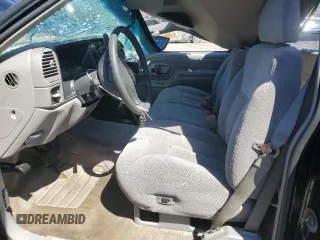 1996 Chevrolet Silverado 1500 with VIN 1GCEC14R3TZ136733, listed as a Copart auction lot 54384725 with 113,939 mi miles and Salvage Title. Bid and sale history available at DreamBid. Image 7.