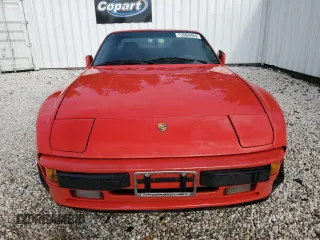 1985 Porsche 944 z VIN WP0AA0945FN453548, wystawiony jako Copart lot #72069464 z przebiegiem 93 607 mil mil oraz Czysty tytuł • Clean title. Historia ofert i sprzedaży dostępna na DreamBid. Obrazek 5.