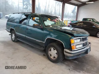 1997 Chevrolet Suburban with VIN 3GNFK16R6VG118242, listed as a IAAI auction lot 41349416 with 183,439 mi miles. Bid and sale history available at carsss.com. Image 1.