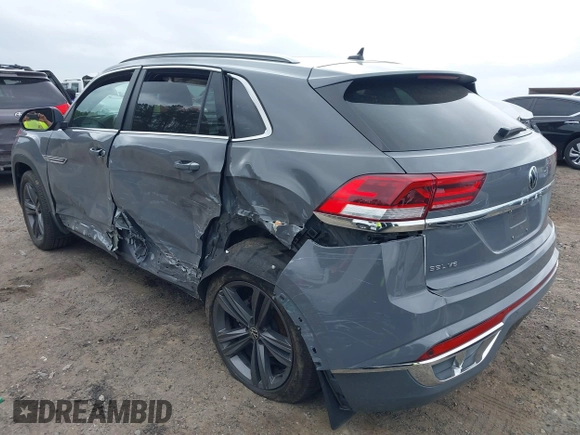 2022 Volkswagen Atlas SEL R-Line z VIN 1V2SE2CA2NC208363, wystawiony jako IAAI lot #41850237 z przebiegiem 38 867 mil mil oraz . Historia ofert i sprzedaży dostępna na DreamBid. Obrazek 3.