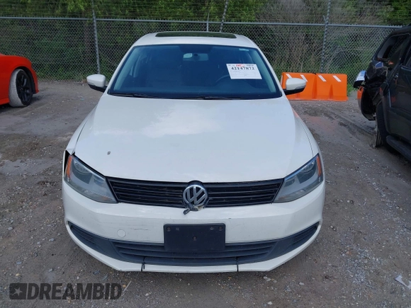 2012 Volkswagen Jetta Sedan SE w/Convenience & Sunroof with VIN 3VWDX7AJ9CM341490, listed as a IAAI auction lot 42147872 with 207,723 mi miles. Bid and sale history available at carsss.com. Image 6.