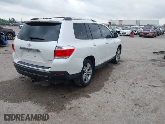 2012 Toyota Highlander Limited с VIN 5TDDK3EH6CS100245, выставлен на аукционе IAAI как лот 42125324 с пробегом 106 156 миль миль и . История ставок и продаж доступна на DreamBid. Изображение 4.