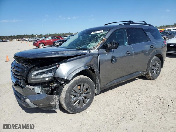 2024 Nissan Pathfinder SV with VIN 5N1DR3BA5RC269648, listed as a Copart auction lot 41821755 with 4,903 mi miles and Salvage Title. Bid and sale history available at carsss.com. Image 1.