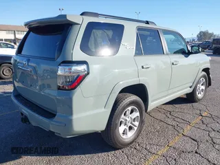 2022 Toyota 4Runner TRD Sport with VIN JTESU5JR8N5987279, listed as a IAAI auction lot 41298543 with 71,032 mi miles and . Bid and sale history available at DreamBid. Image 4.