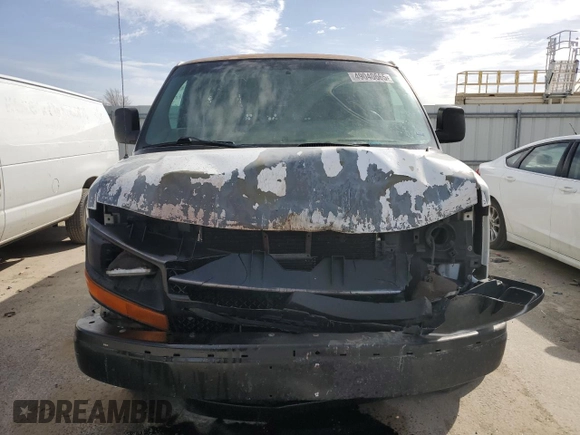 2003 Chevrolet Express Cargo z VIN 1GCHG35U531220101, wystawiony jako Copart lot #49040665 z przebiegiem 321 267 mil mil oraz Szkoda całkowita • Salvage title. Historia ofert i sprzedaży dostępna na DreamBid. Obrazek 5.