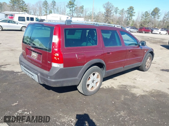 2006 Volvo XC70 with VIN YV4SZ592661225863, listed as a IAAI auction lot 41610978 with 284,602 mi miles. Bid and sale history available at carsss.com. Image 4.