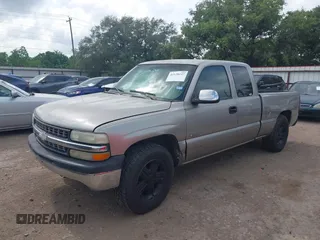 2002 Chevrolet Silverado 1500 LS with VIN 2GCEC19V121316306, listed as a IAAI auction lot 42128142 with 205,673 mi miles and . Bid and sale history available at DreamBid. Image 2.