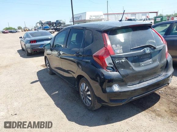 2019 Honda Fit LX z VIN 3HGGK5H45KM753568, wystawiony jako IAAI lot #42004174 z przebiegiem 96 406 mil mil oraz . Historia ofert i sprzedaży dostępna na DreamBid. Obrazek 3.