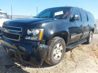 2014 Chevrolet Suburban LT with VIN 1GNSCJE00ER198703, listed as a IAAI auction lot 41952805 with 228,579 mi miles and . Bid and sale history available at DreamBid. Image 17.