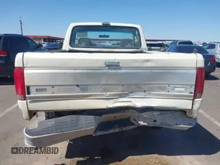 1992 Ford F-150 with VIN 1FTEF14H0NLA47691, listed as a IAAI auction lot 42096312 with 1 mi miles. Bid and sale history available at carsss.com. Image 6.