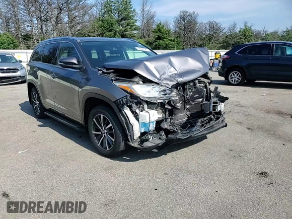 2017 Toyota Highlander XLE with VIN 5TDJZRFHXHS460934, listed as a Copart auction lot 62609385 with 57,809 mi miles and Salvage title. Bid and sale history available at DreamBid. Image 15.