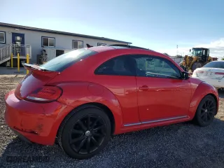 2012 Volkswagen Beetle 2.5L w/Sun PZEV with VIN 3VWJP7AT7CM646023, listed as a Copart auction lot 77233844 with 104,543 mi miles and Clean Title. Bid and sale history available at carsss.com. Image 3.