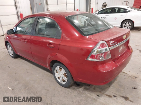 2010 Chevrolet Aveo 1LT z VIN KL1TD5DE6AB123027, wystawiony jako IAAI lot #42284949 z przebiegiem 139 388 mil mil oraz . Historia ofert i sprzedaży dostępna na DreamBid. Obrazek 3.