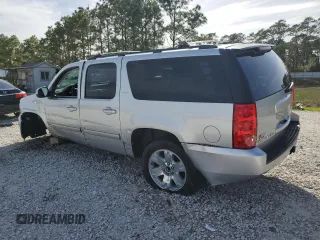 2014 GMC Yukon XL SLT with VIN 1GKS1KE04ER102760, listed as a Copart auction lot 49815385 with 177,467 mi miles and Salvage Title. Bid and sale history available at carsss.com. Image 2.