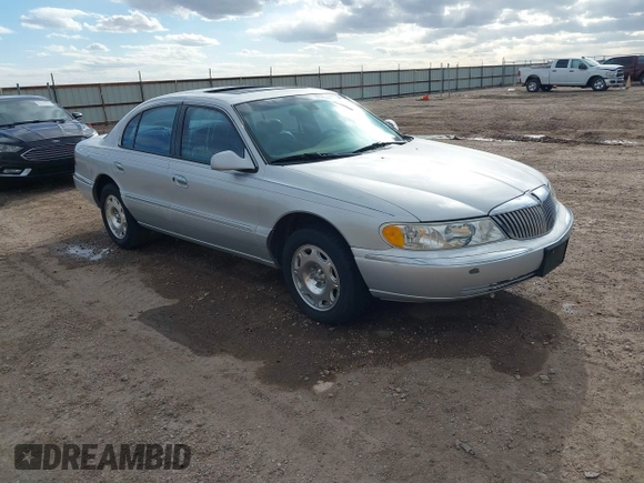 1998 Lincoln Continental with VIN 1LNFM97V8WY637860, listed as a IAAI auction lot 41746814 with 167,544 mi miles. Bid and sale history available at carsss.com. Image 1.