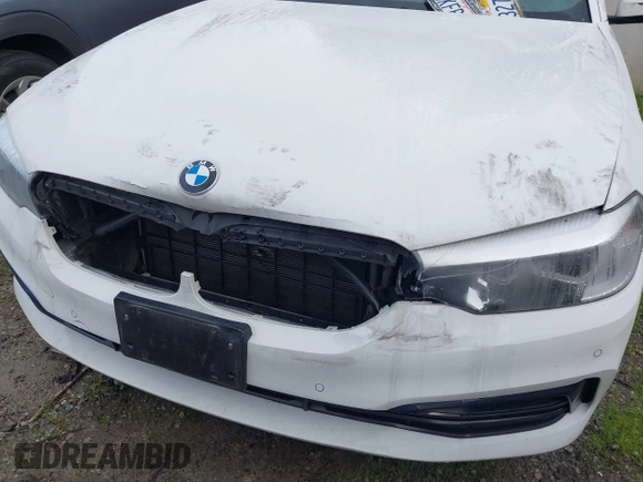 2019 BMW 5 Series 530e with VIN WBAJA9C58KB399175, listed as a IAAI auction lot 41697211 with Not provided miles and . Bid and sale history available at DreamBid. Image 6.