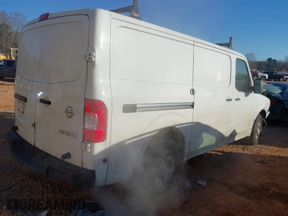 2016 Nissan NV SV z VIN 1N6BF0KM0GN810830, wystawiony jako IAAI lot #41421636 z przebiegiem 190 532 mil mil oraz . Historia ofert i sprzedaży dostępna na DreamBid. Obrazek 4.