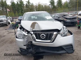 2020 Nissan Kicks S z VIN 3N1CP5BV9LL563069, wystawiony jako IAAI lot #42190584 z przebiegiem 49 080 mil mil oraz . Historia ofert i sprzedaży dostępna na DreamBid. Obrazek 12.